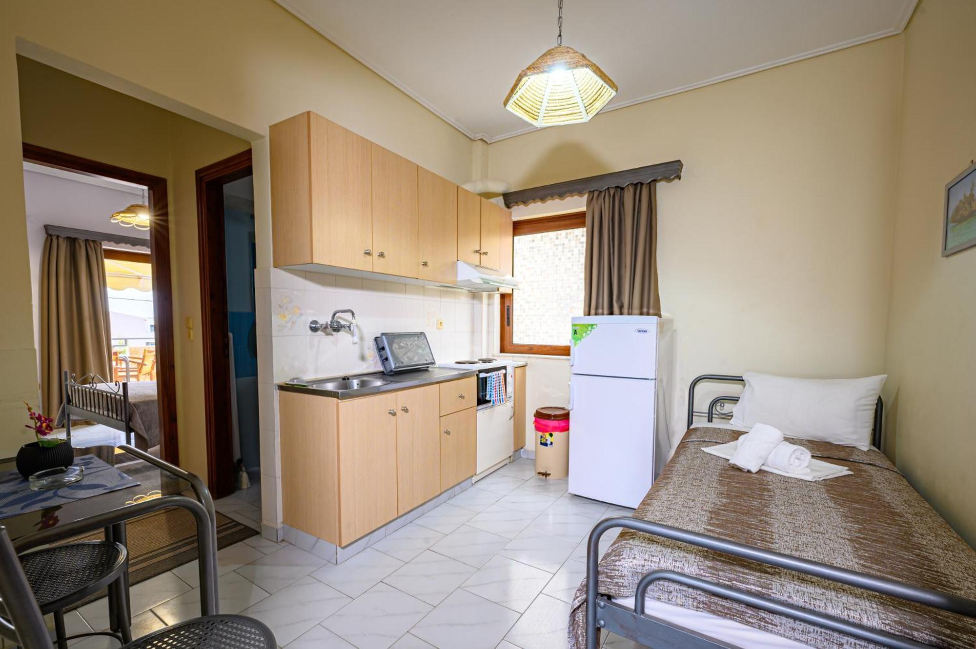 Iliahtida Apartments Rovies Exterior photo