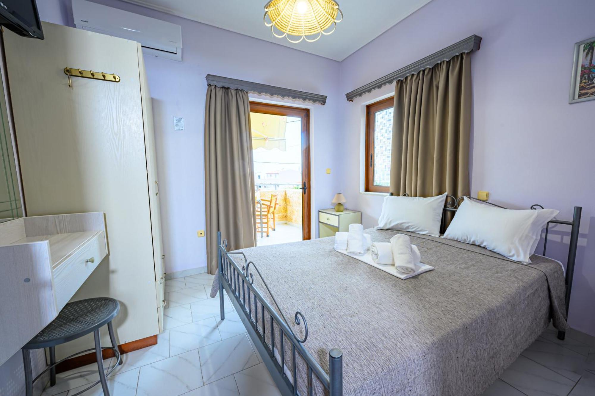 Iliahtida Apartments Rovies Exterior photo