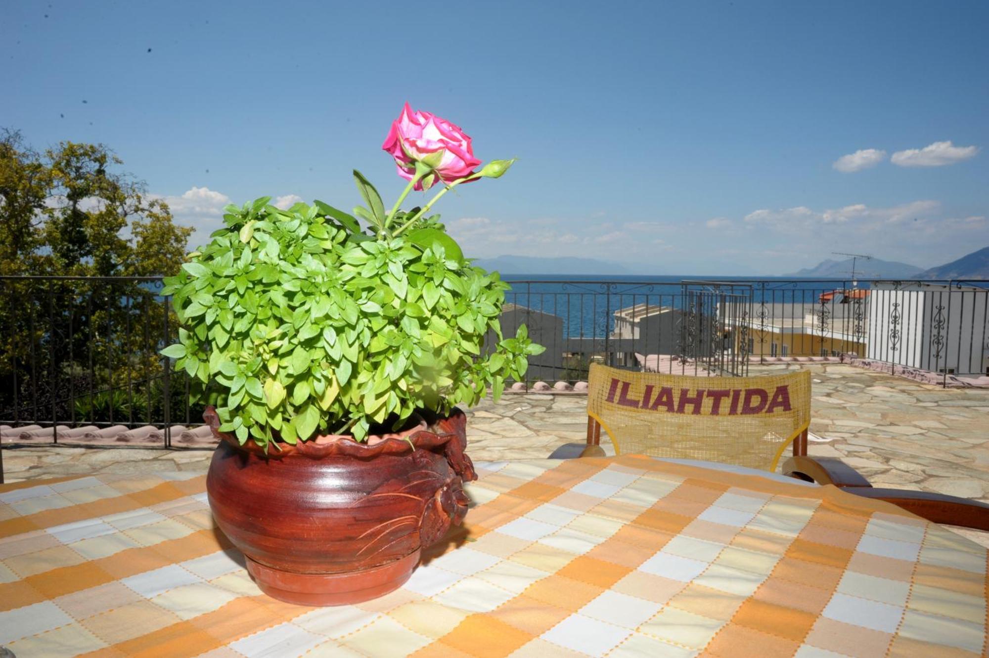 Iliahtida Apartments Rovies Room photo